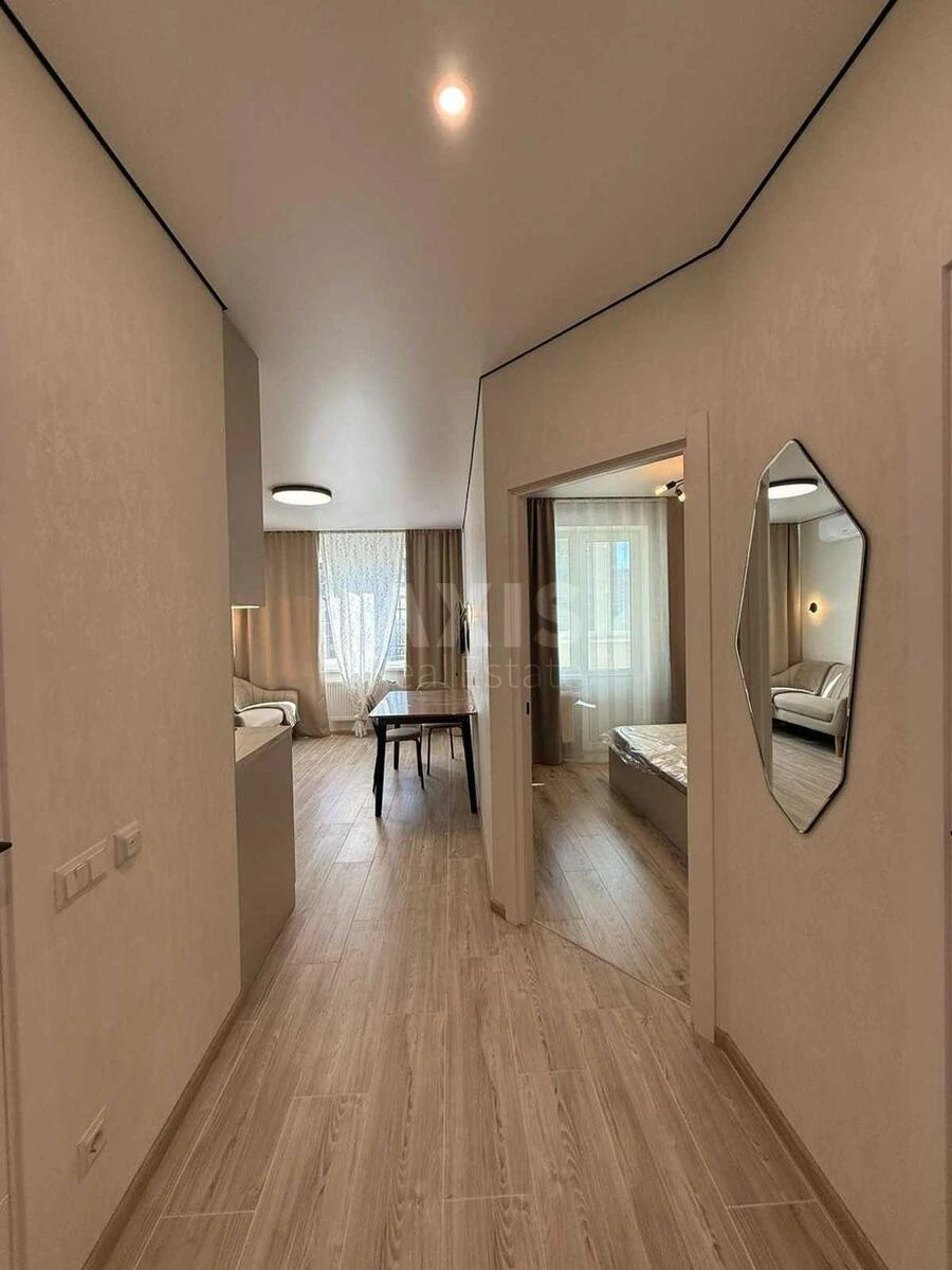 1k apartment vul. L'vivs'ka 15665812