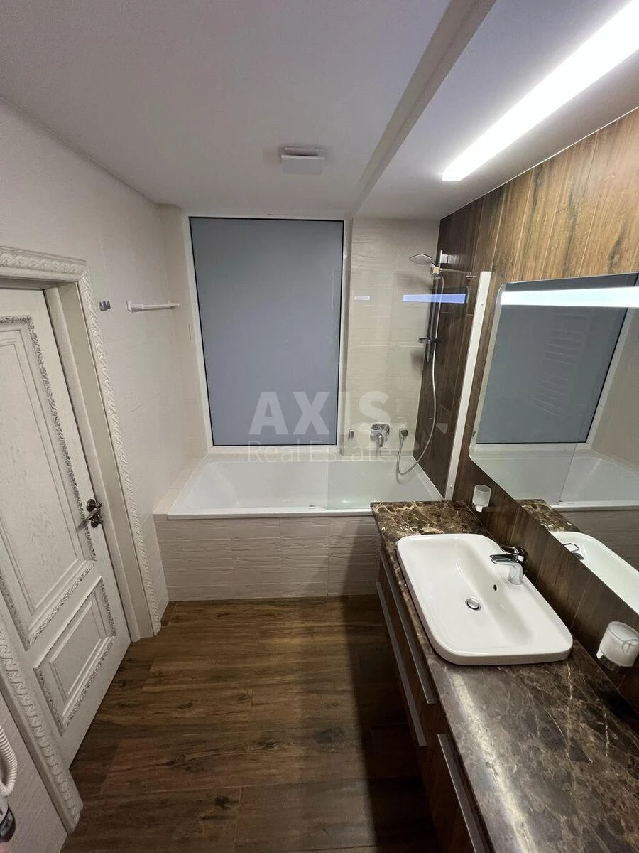 3k apartment vul. Dragomanova 40Е671078