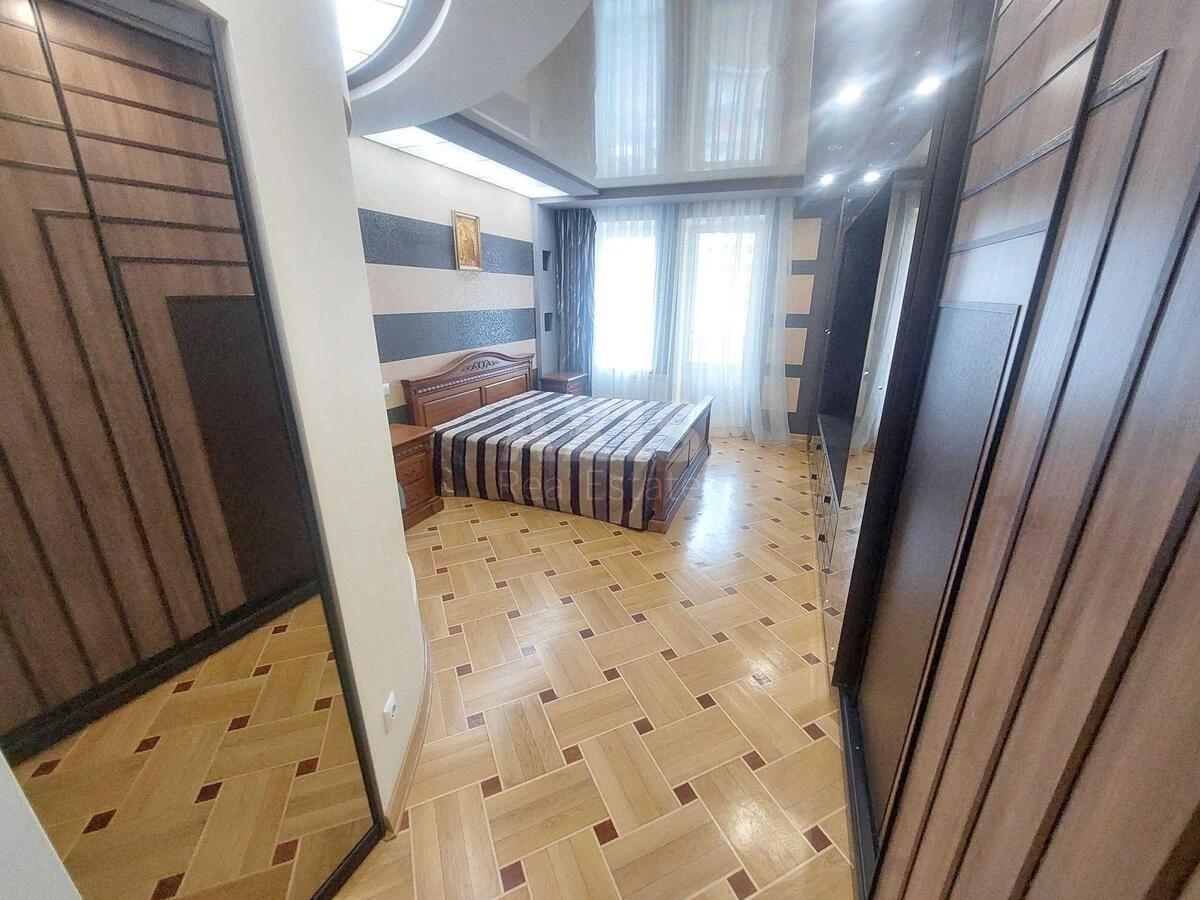 4к квартира ул. Юлии Здановской 54А6993112