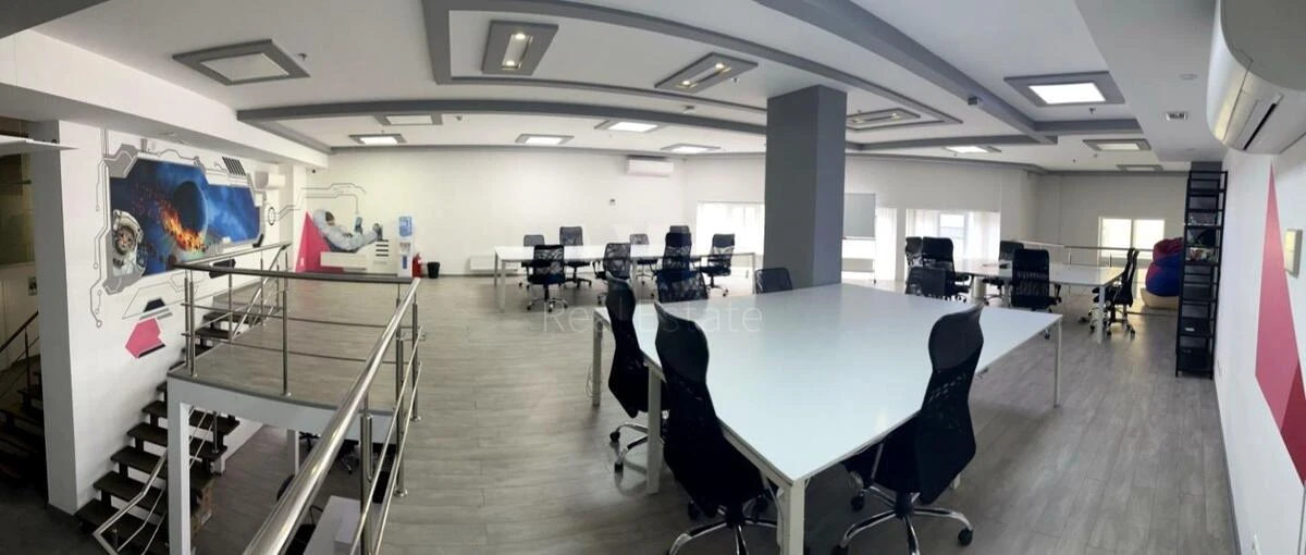 Office vul. Saksagans'kogo 70А, 384m2668786