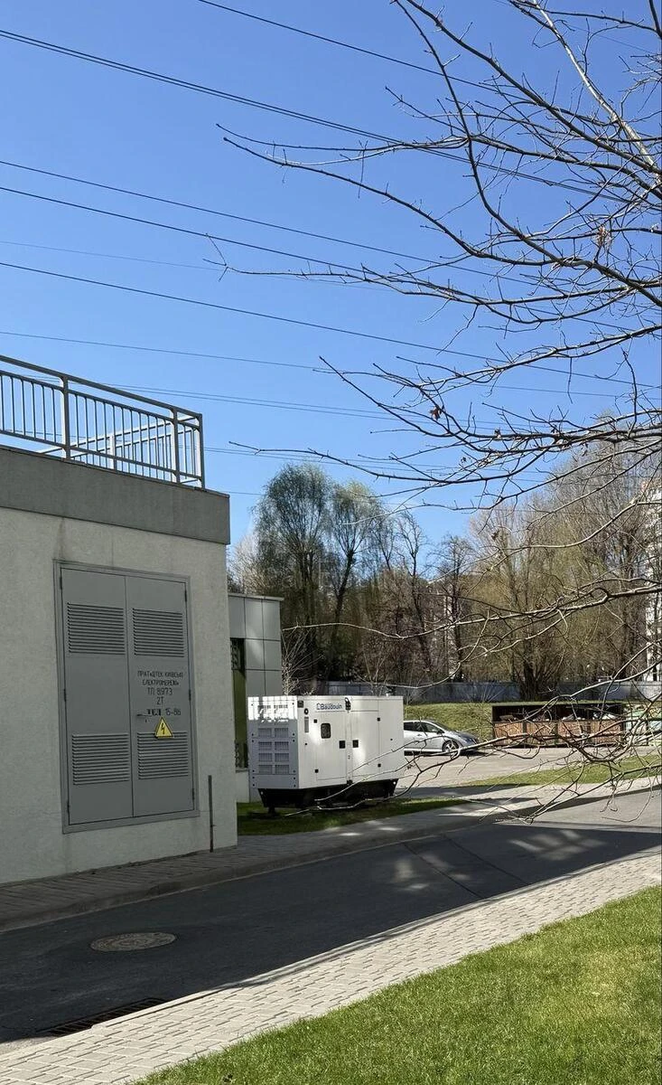 2к квартира ул. Вышгородская 45Г6693919