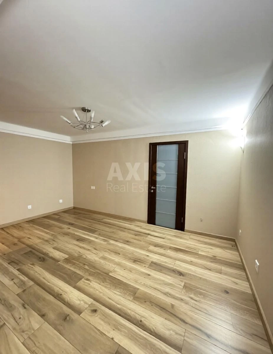 2k apartment vul. Miljutenka 28655023