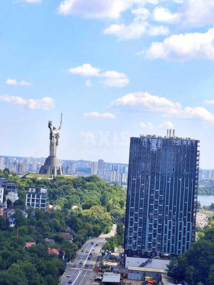 3k apartment vul. Staronavodnyc'ka 8Б705482