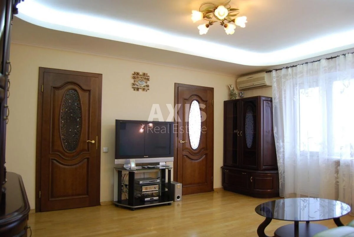 3k apartment vul. Jevgena Konoval'cja 33485430