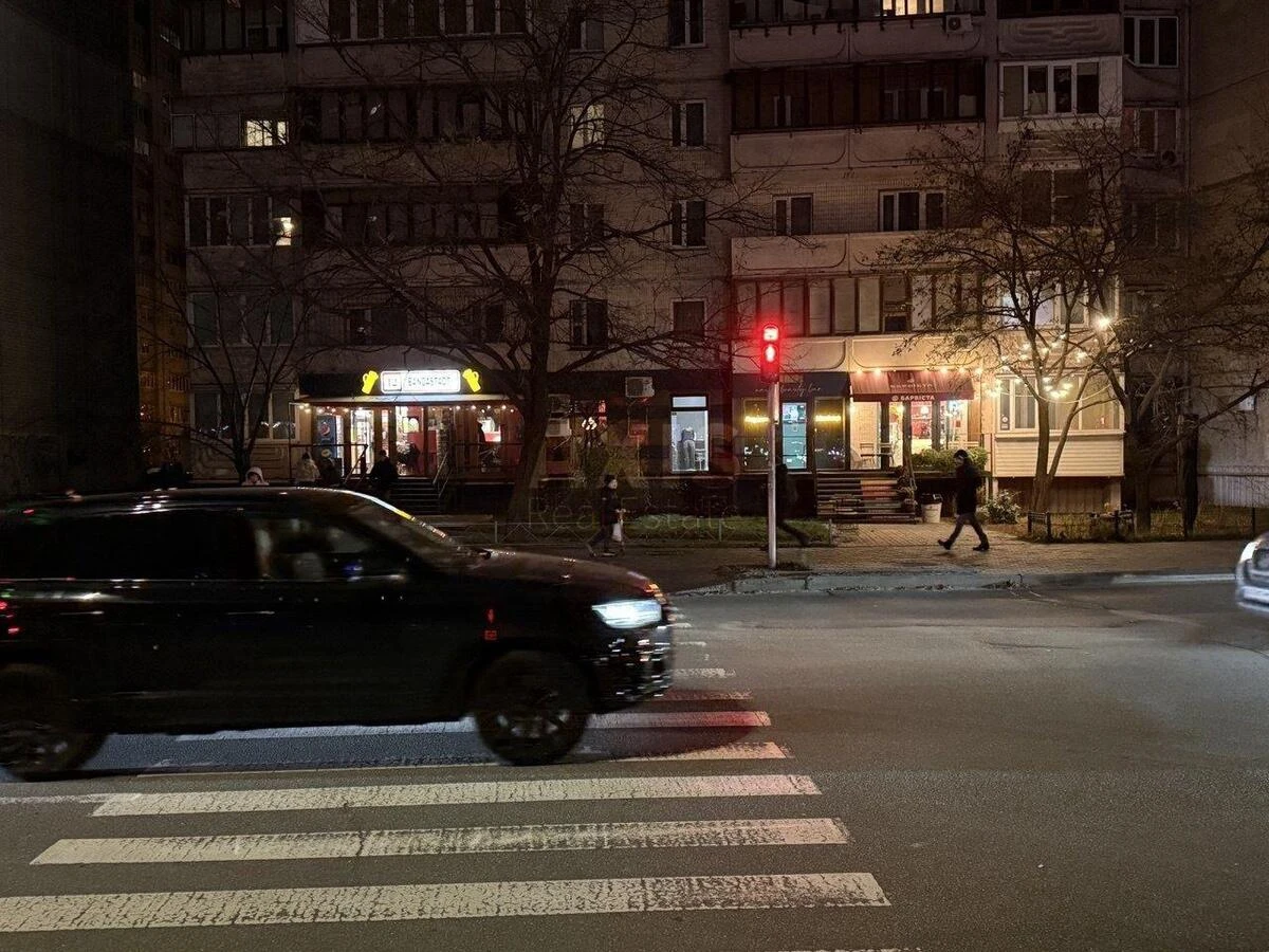 Объект сервиса ул. Княжий Затон 12, 56м26747910