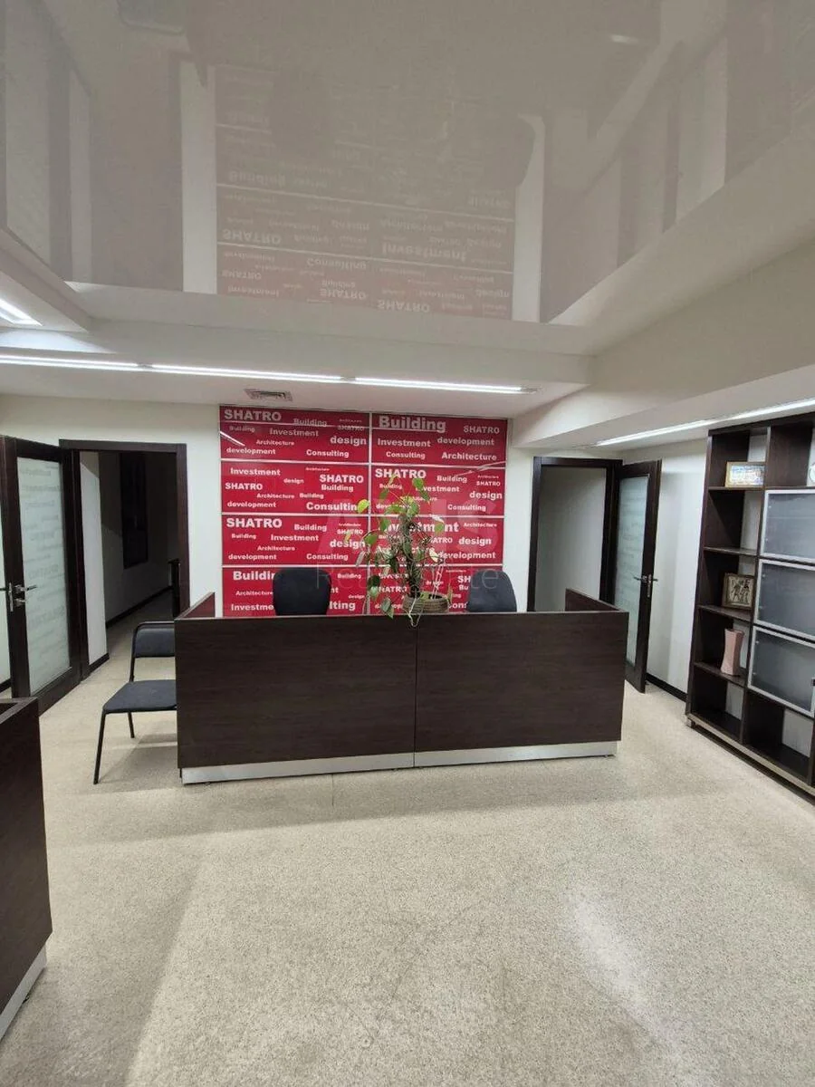 Офіс вул. Велика Житомирська 34, 150м2