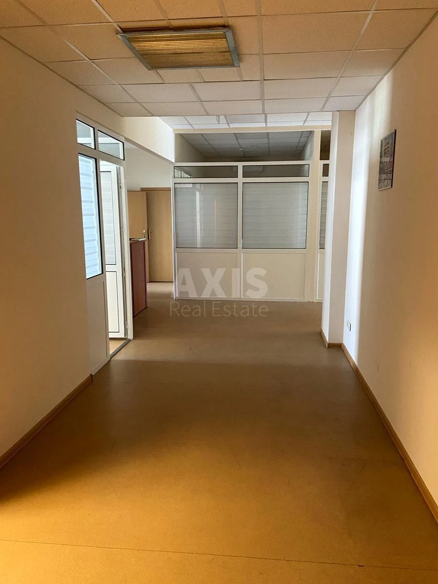 Office vul. Lypkivs'kogo Vasylja Mytropolyta 27/5, 272m2661730