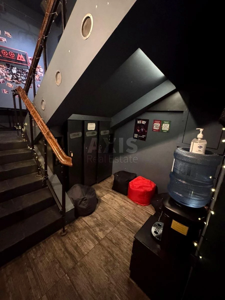 Объект торговли ул. Евгения Чикаленко 10Б, 159м2661920