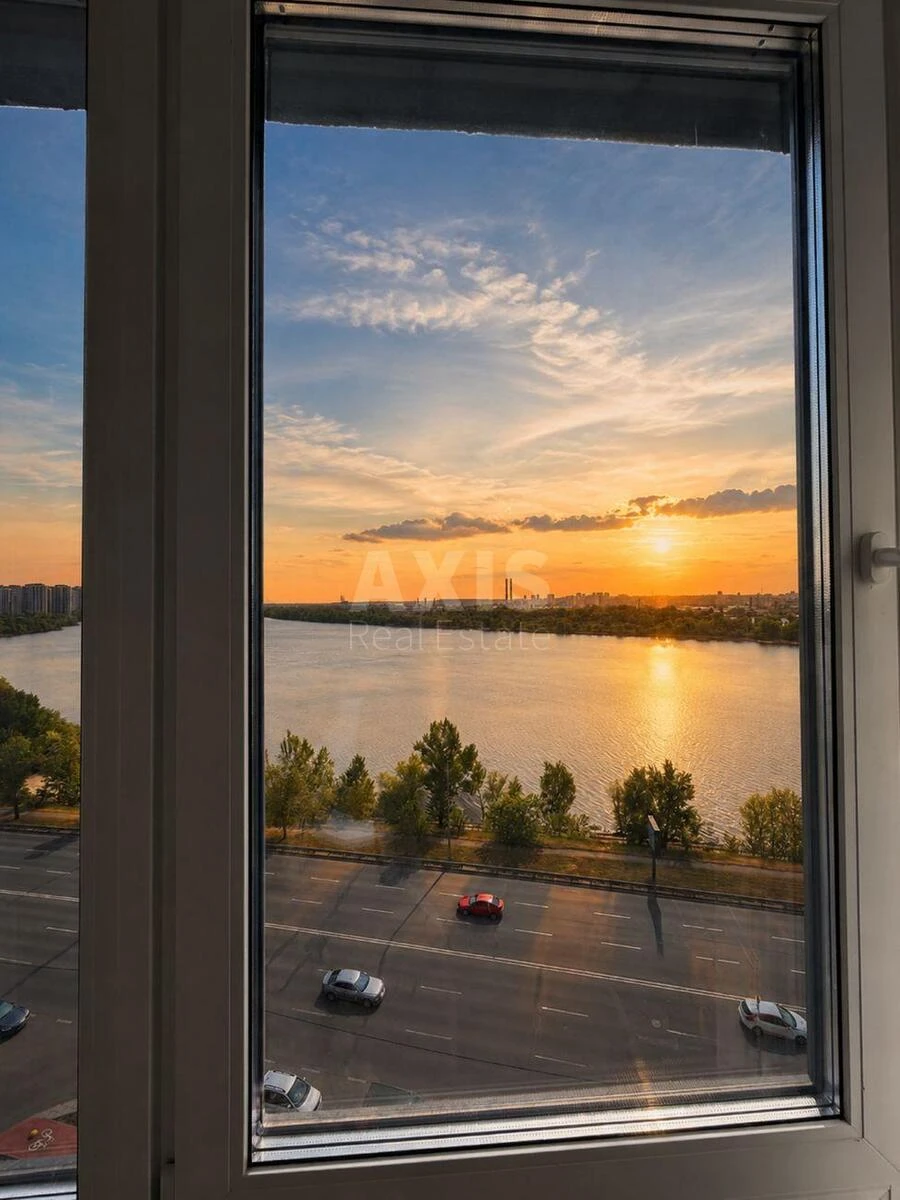 3k apartment nab. Dniprovs'ka 15Є683982