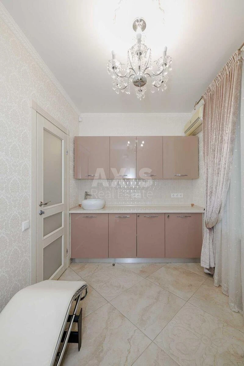 Trade object vul. Gospital'na 2, 64m2681287