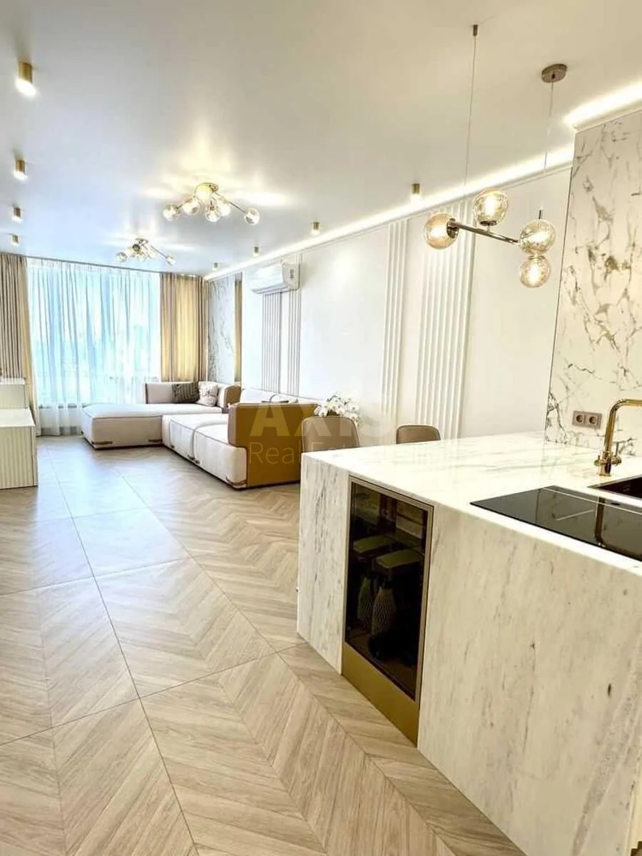 2k apartment vul. Mykhayla Boychuka 41