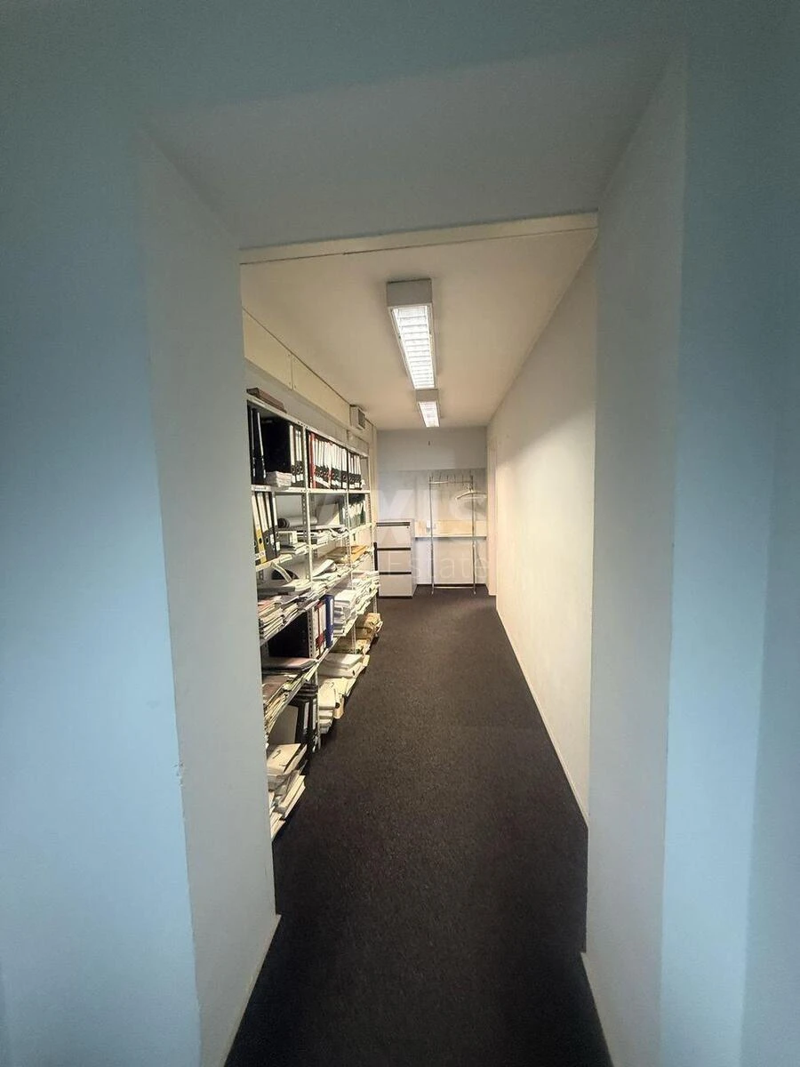 Office vul. Novatoriv 9А, 233m27174411