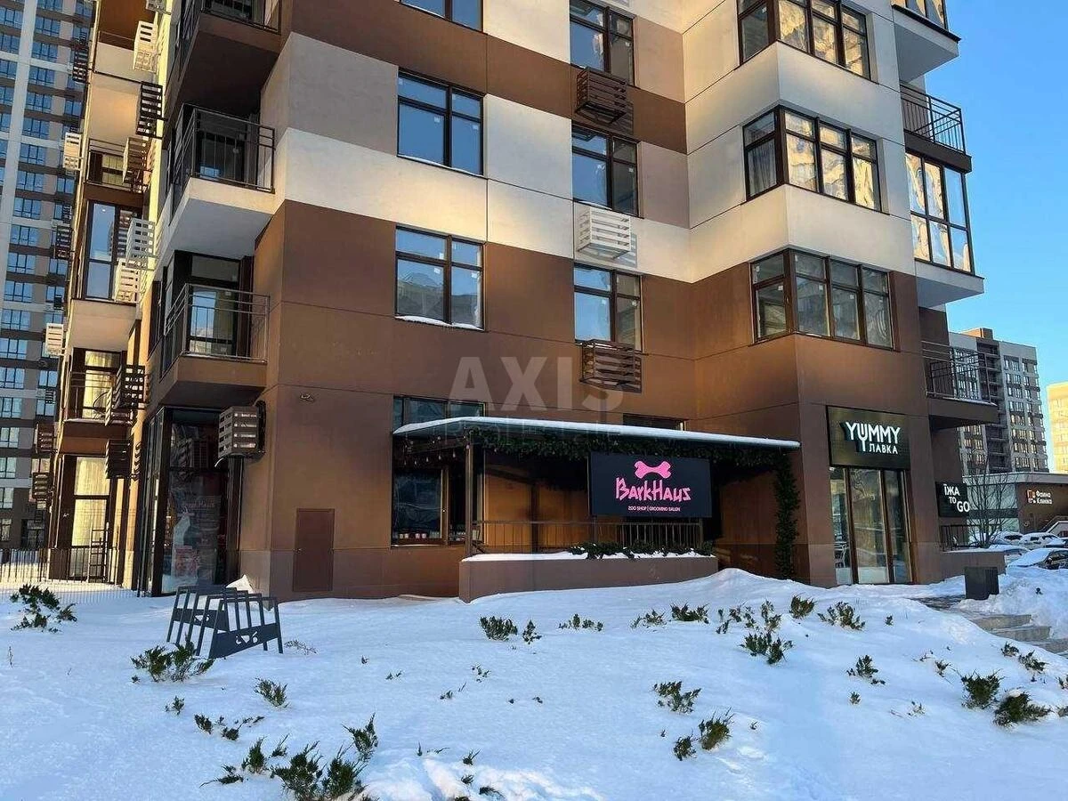 Объект сервиса ул. Александра Олеся 7, 69м2652001