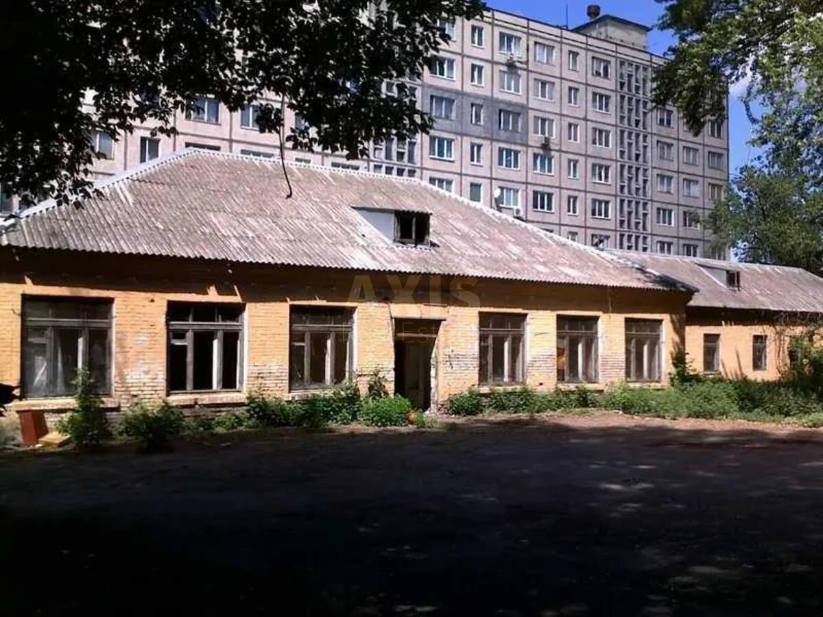 Об'єкт торгівлі вул. Ушакова Миколи 16, 636м2