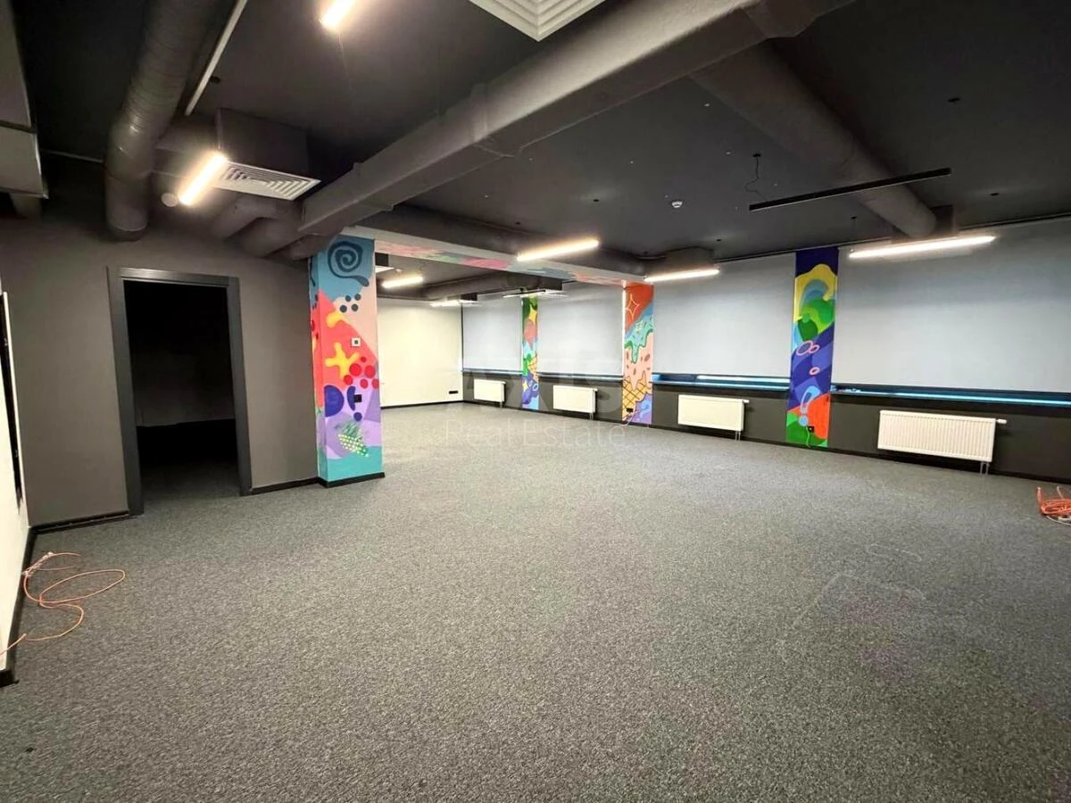 Office vul. Saksagans'kogo 58, 560m26547619