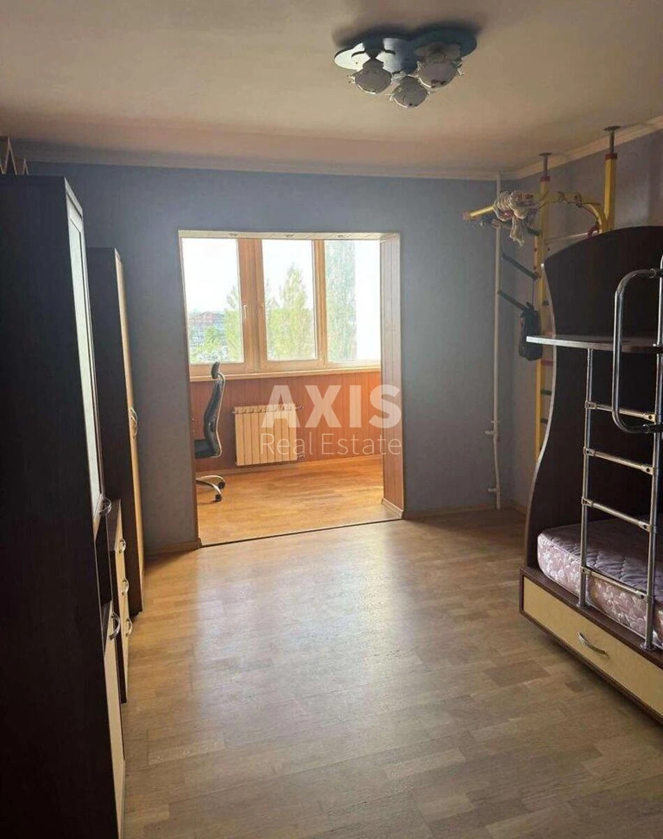 4к квартира ул. Каштановая 10691236