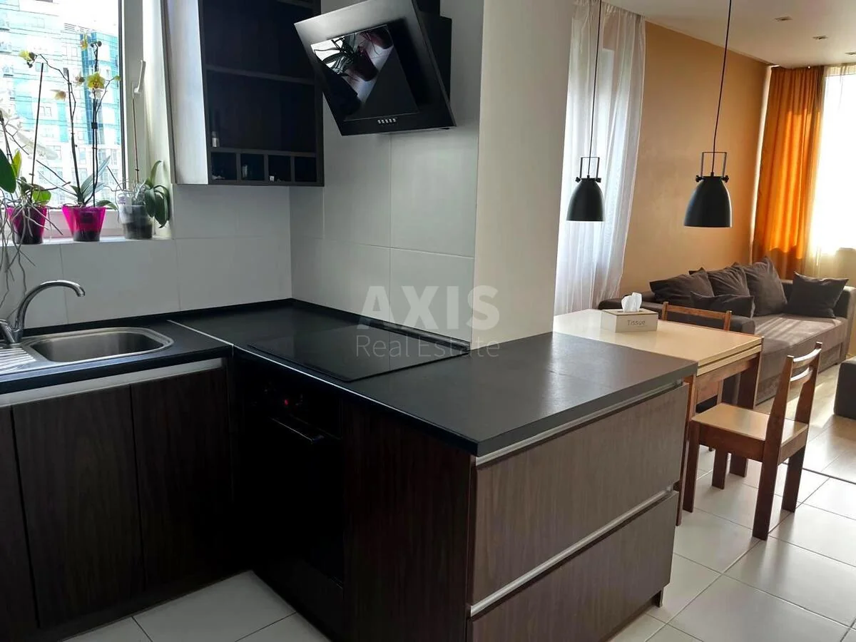 3k apartment vul. Mel'nykova 51Б