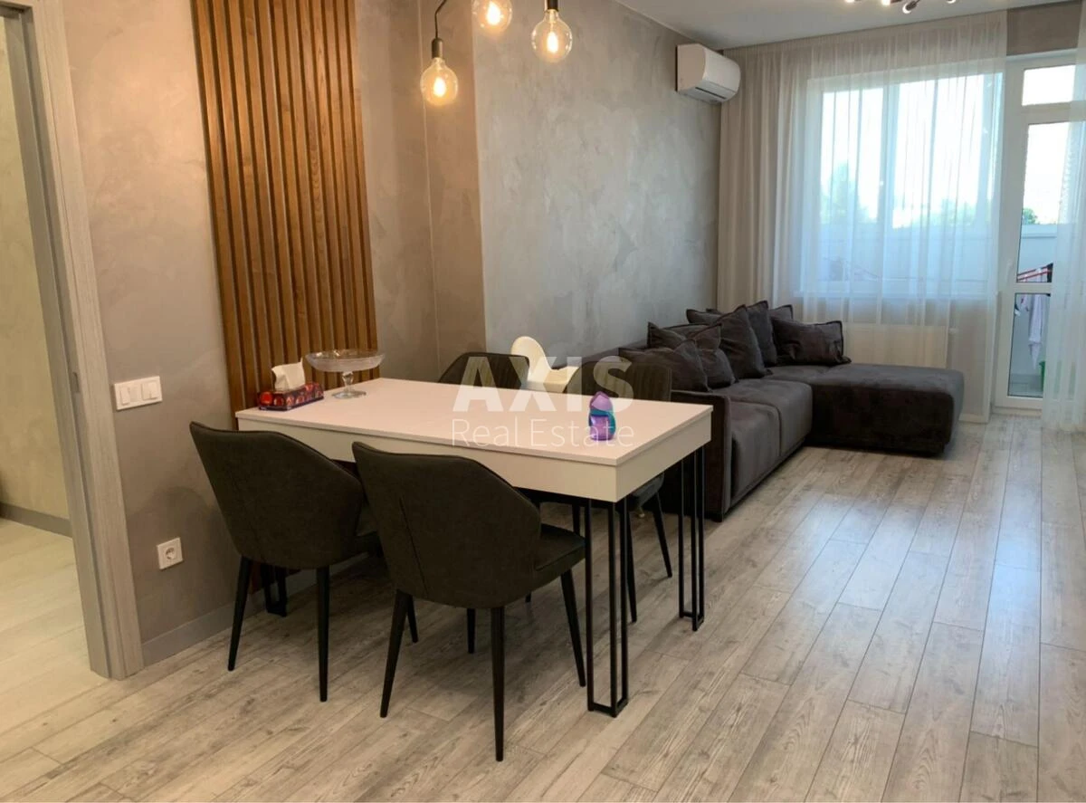 2k apartment pr-t Berestejskij 5B596650