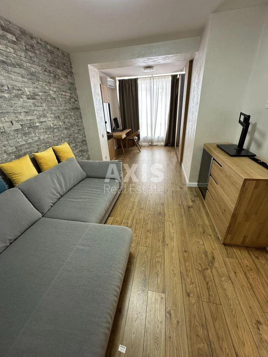 2k apartment vul. Radystiv 32587717