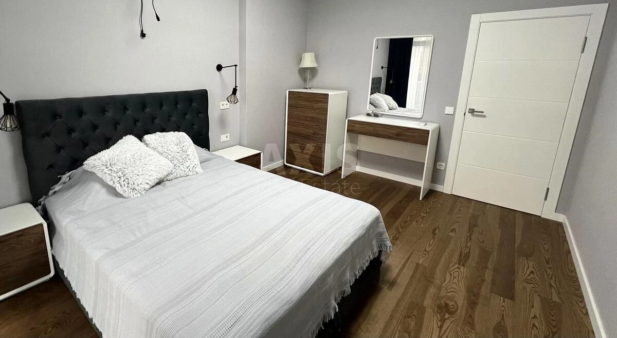 2k apartment vul. Universytets'ka 17А600783