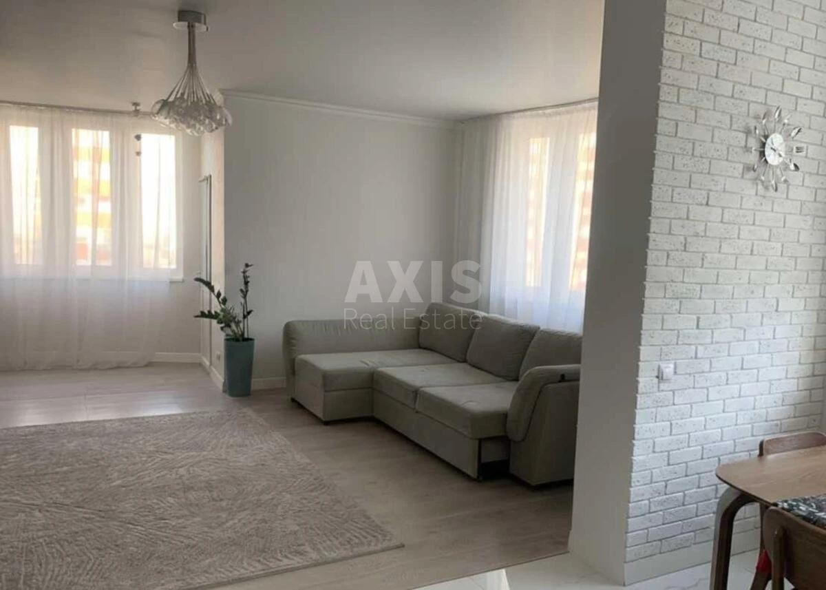 3k apartment vul. Ahmatovoi' Anny 30642404