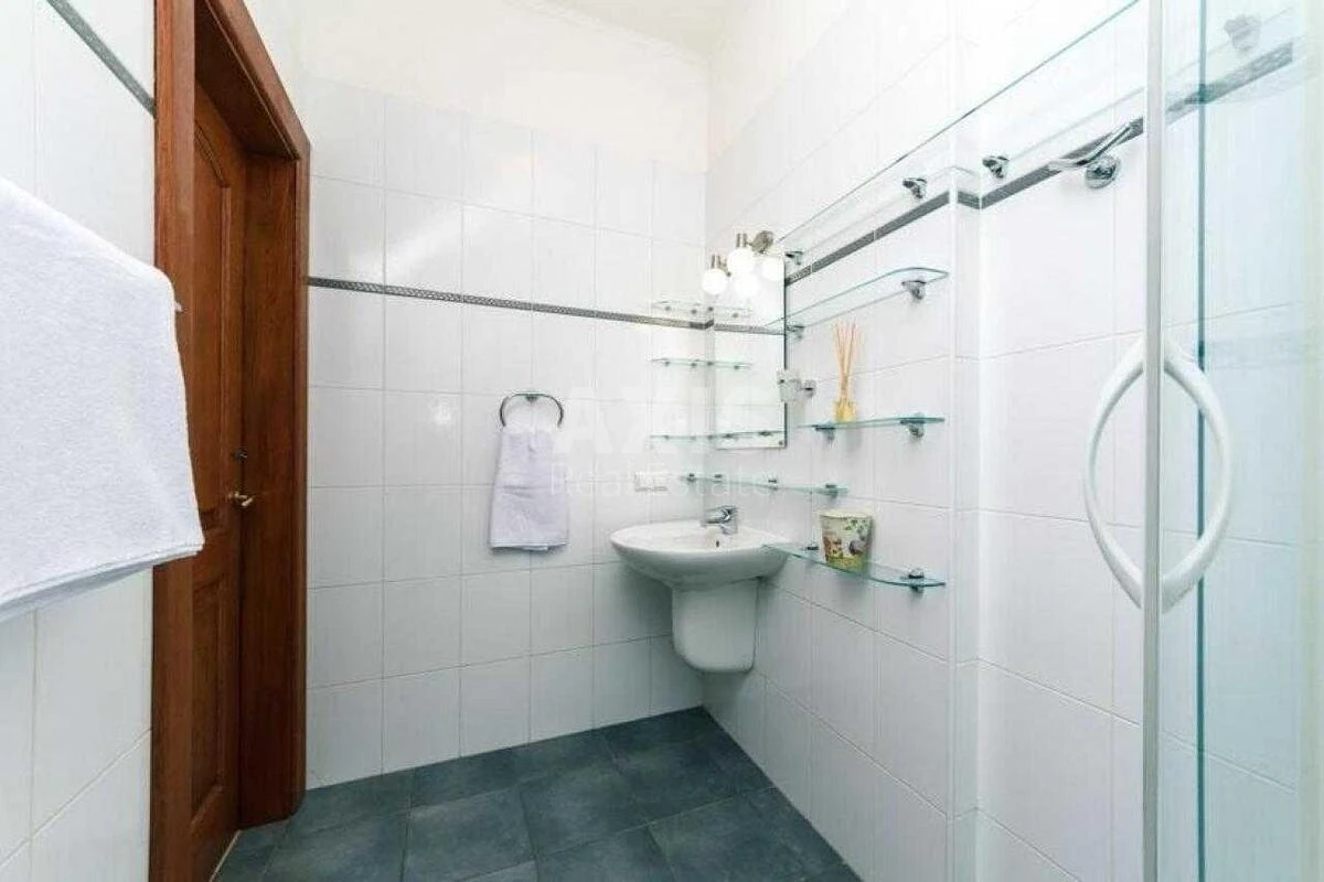 4k apartment vul. Evgena Chykalenko 19674627