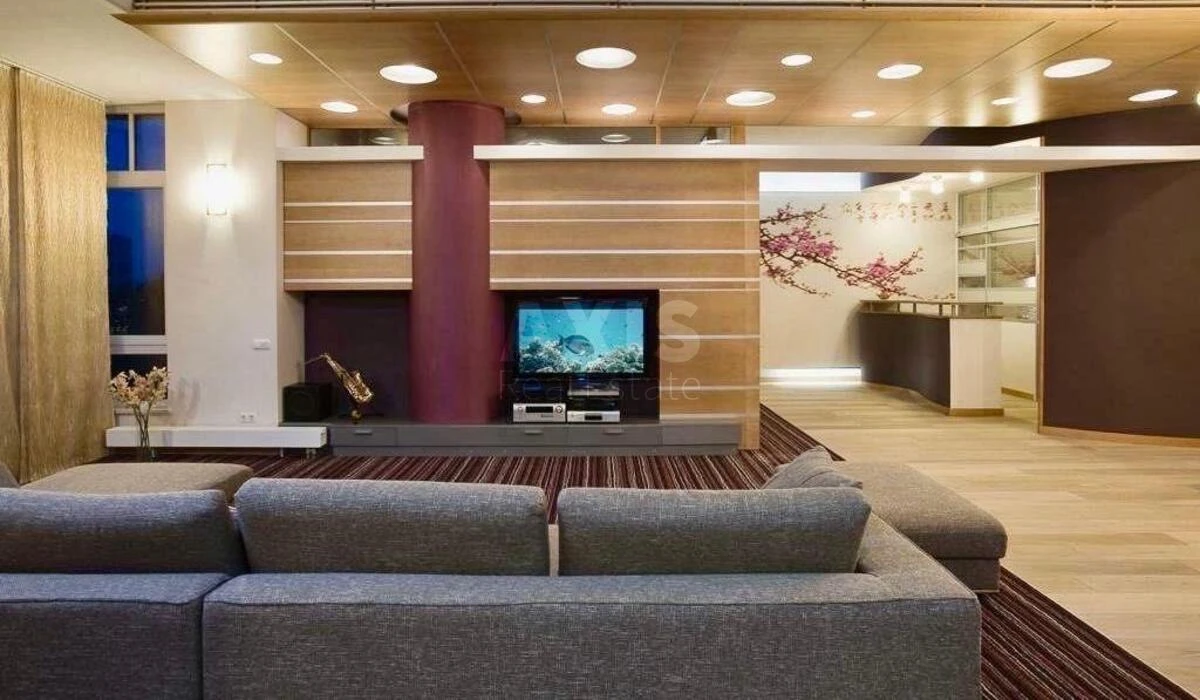 3k apartment vul. Grushevs'kogo Myhajla 9А648132