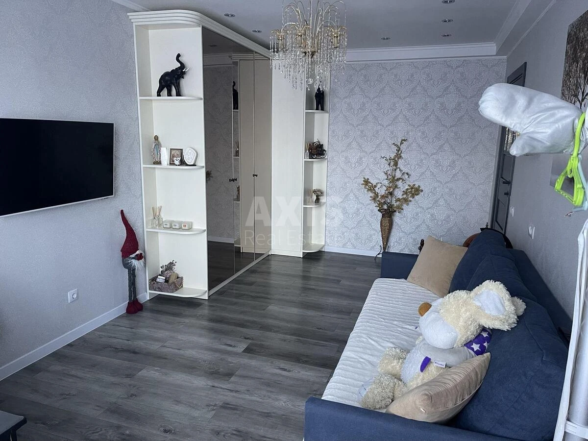 2k apartment vul. Jevgena Konoval'cja 37711562