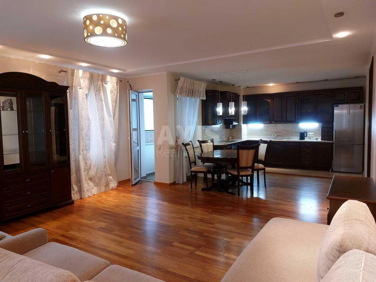 2k apartment vul. Degtjarivs'ka 25А, корп. 171517