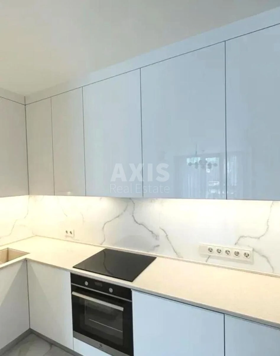 3k apartment vul. Glybochyc'ka 13/6631790