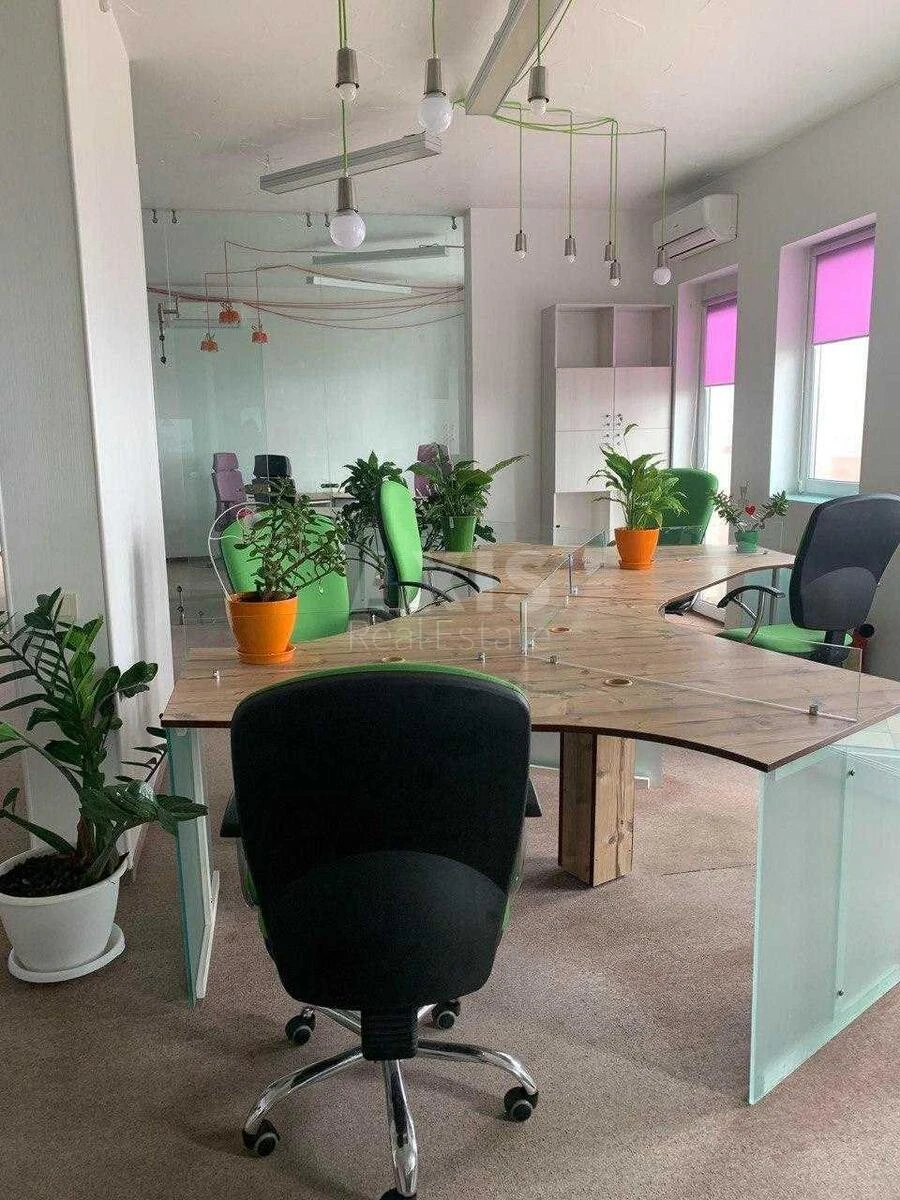 Офис ул. Чавдар Елизаветы 7, 175м2675744