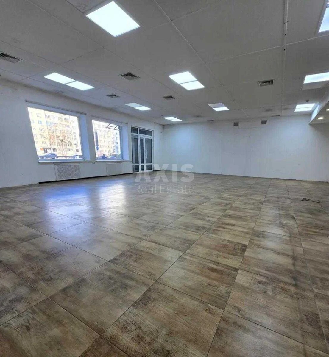 Trade object pr-t Berestejskij 27А, 200m2691432