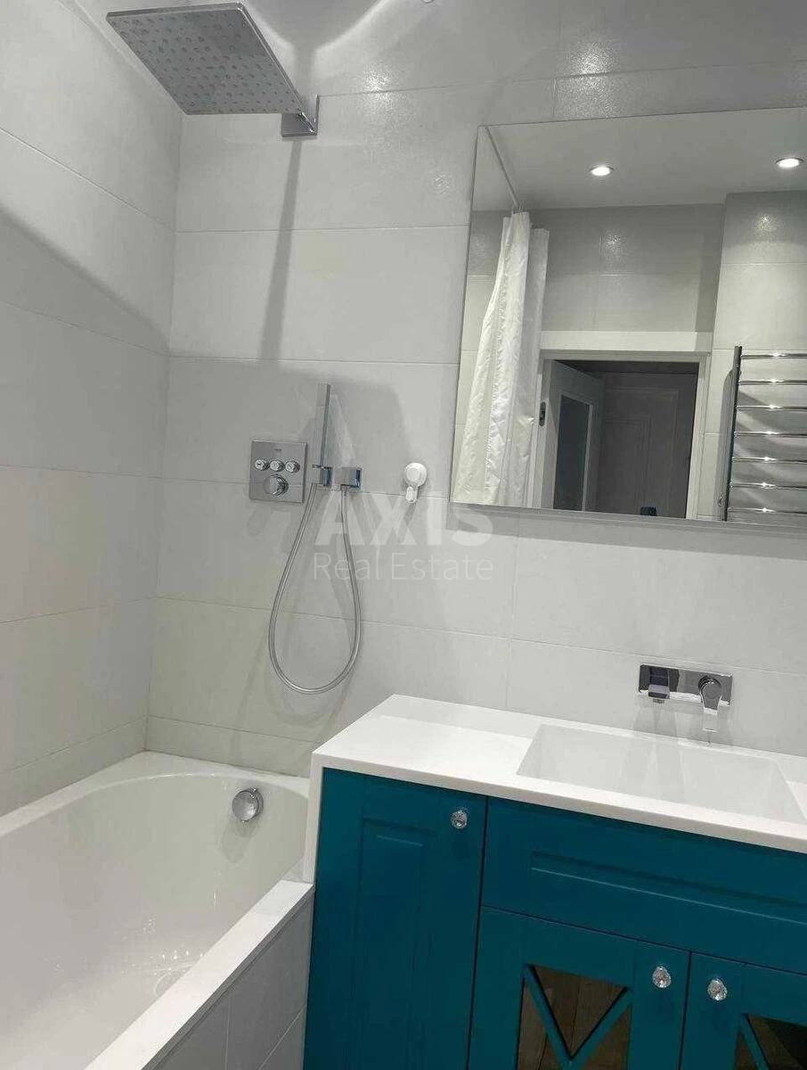 2k apartment vul. Saljutna 2Б673019