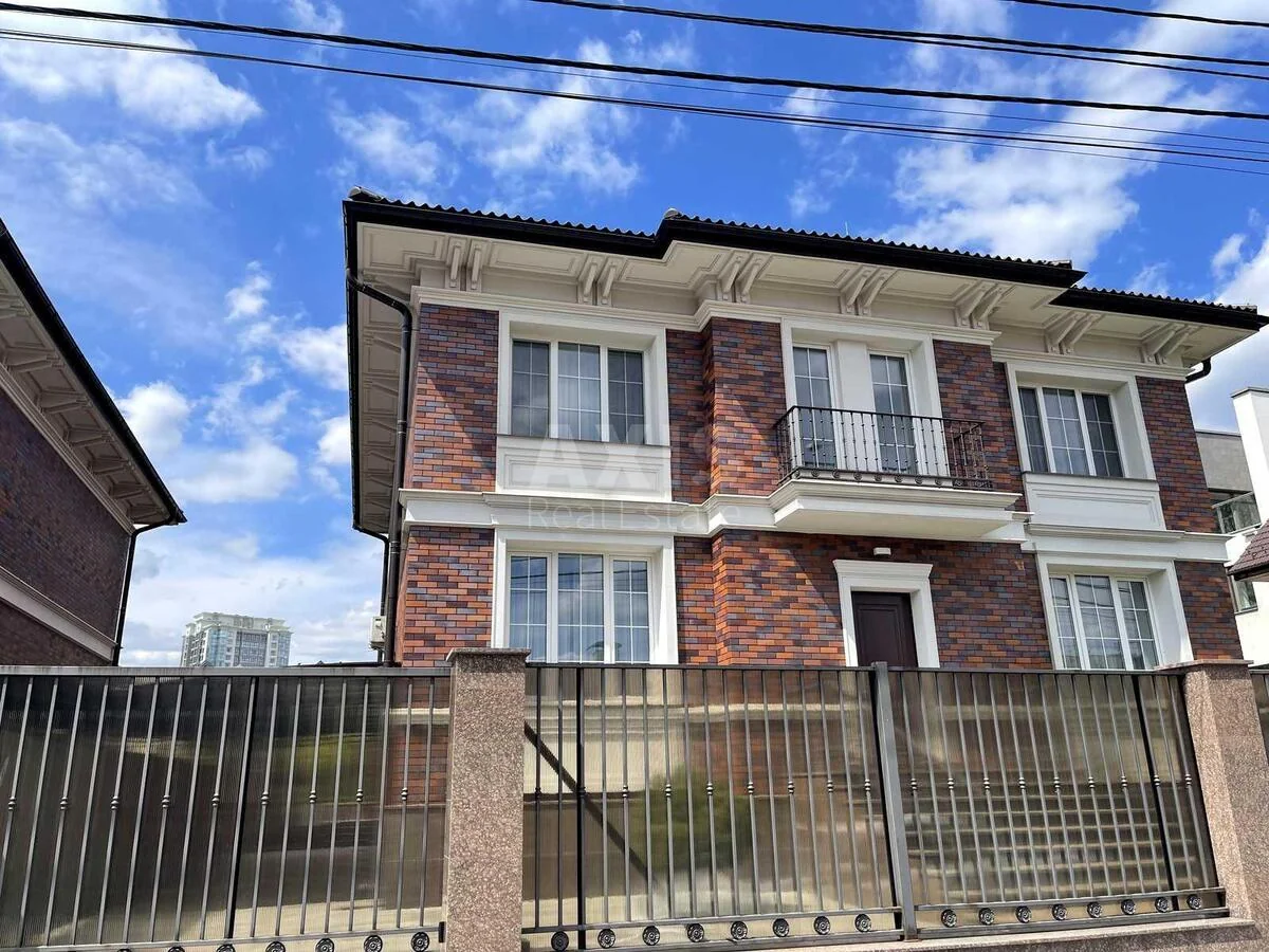 Дoм ул. Ольховская, 450м2, город Киев