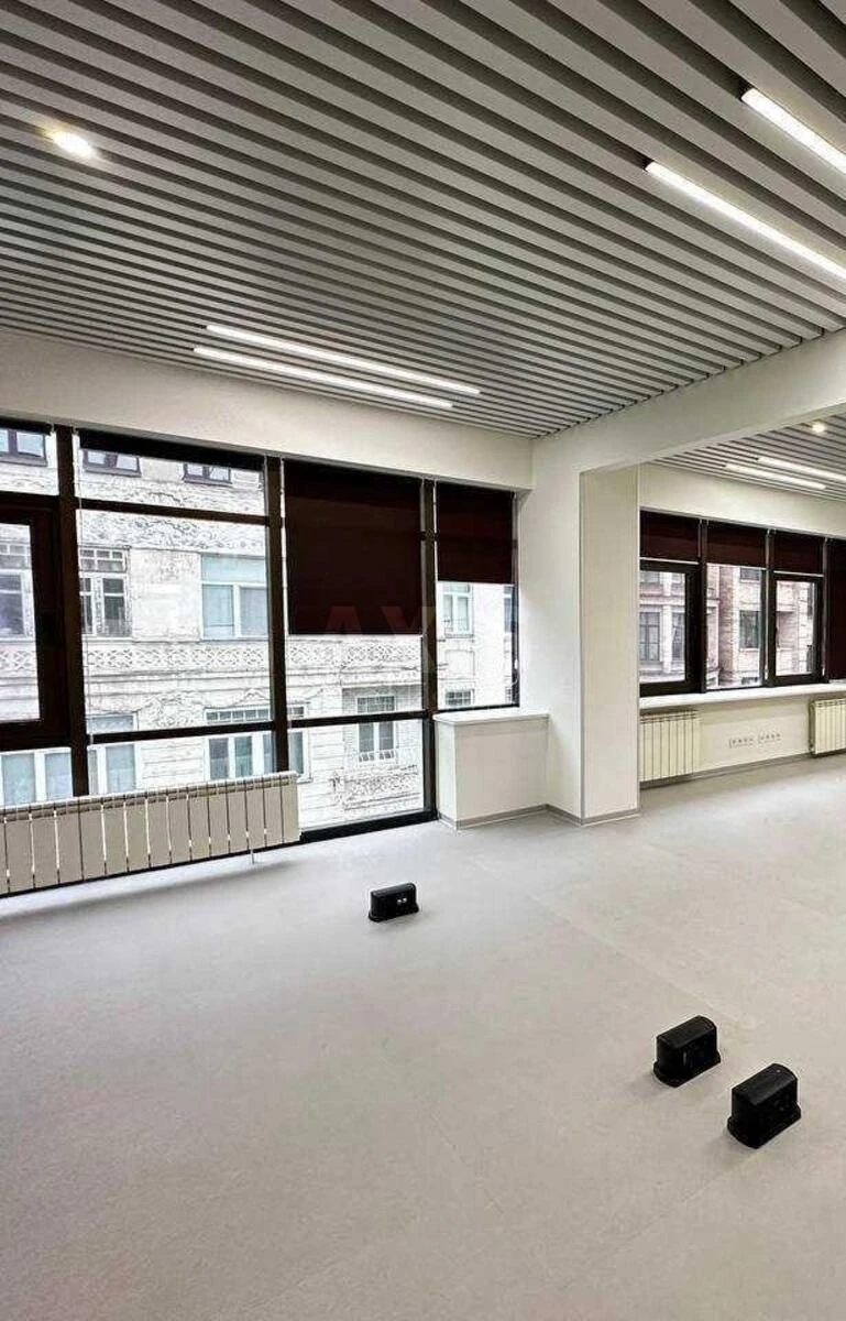 Office vul. Gonchara Olesja 41, 400m2673954