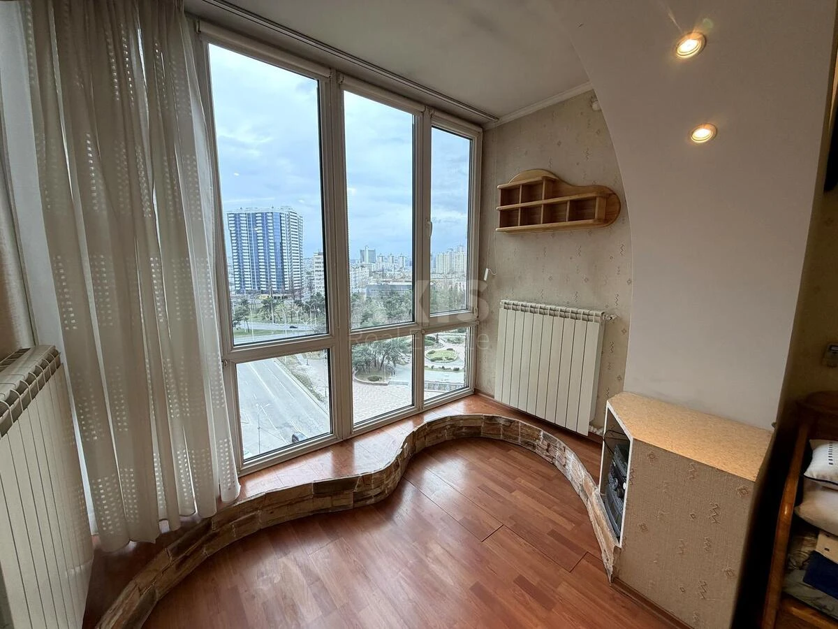 4k apartment vul. Zhmachenka Generala 26896711