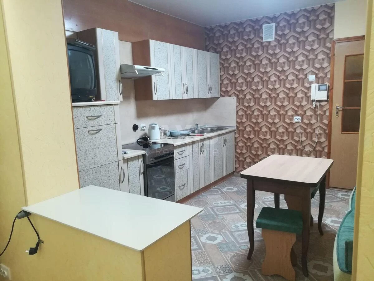 1k apartment vul. Vyshnjakivs'ka 19/19695231