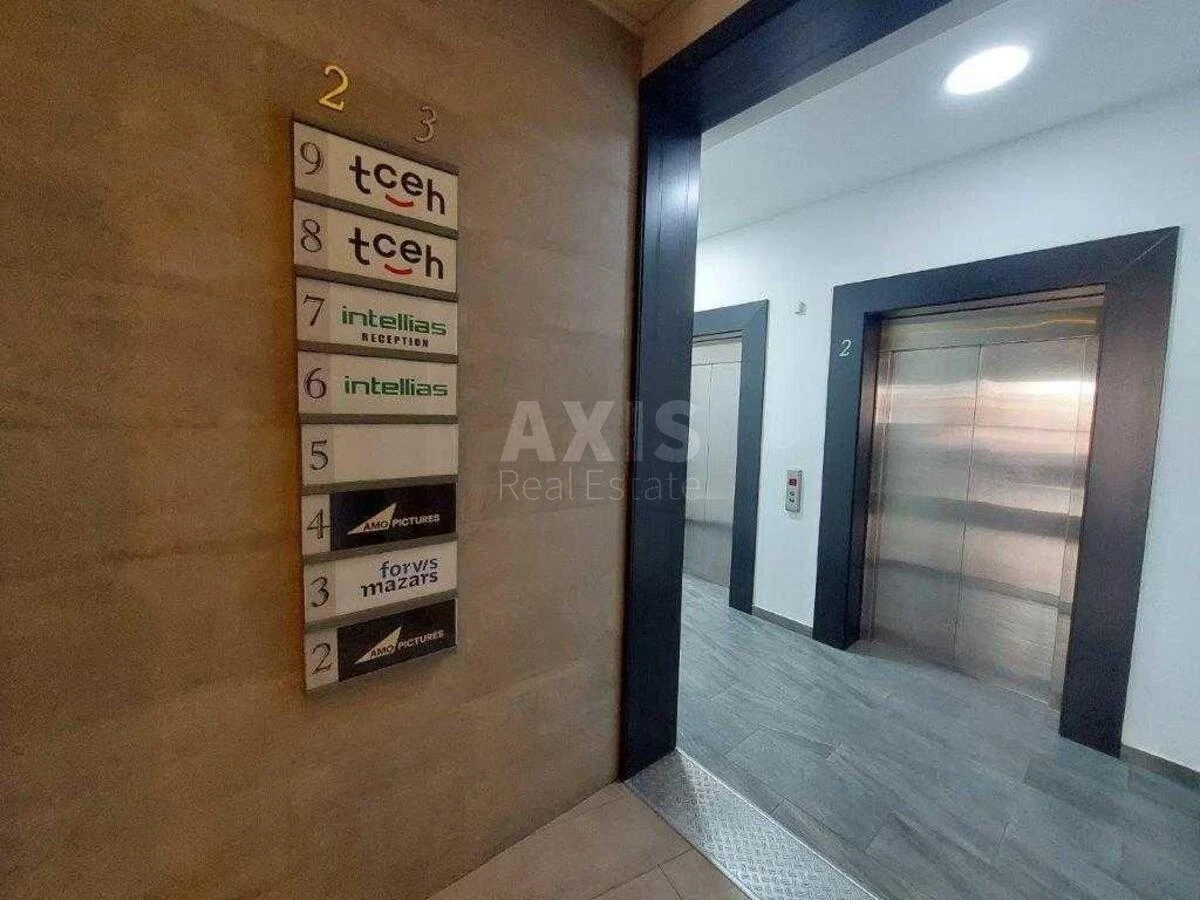 Office vul. Kyrylivs'ka 15А, 684m26629216