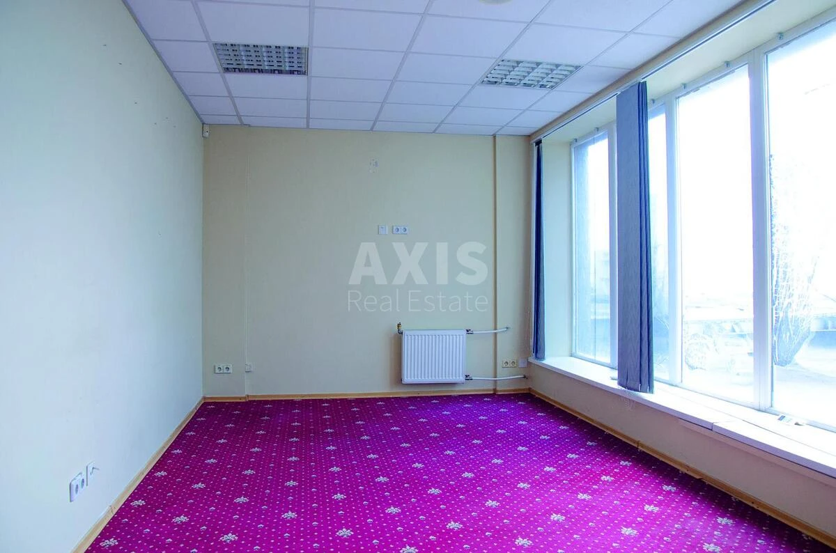 Office vul. Geroi'v Kosmosu 4, 245m2678001