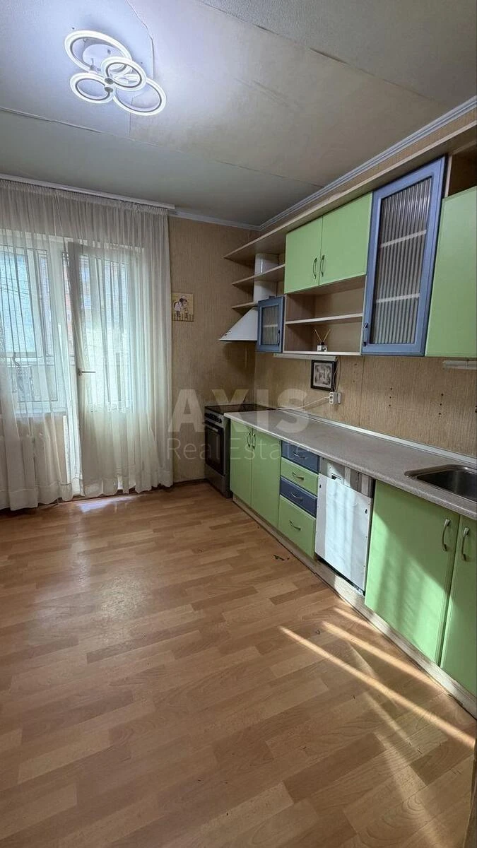 2к квартира ул. Милославская 12698550