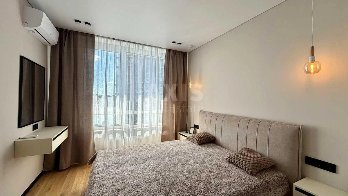 1k apartment nab. Dniprovs'ka 15Ж7134710
