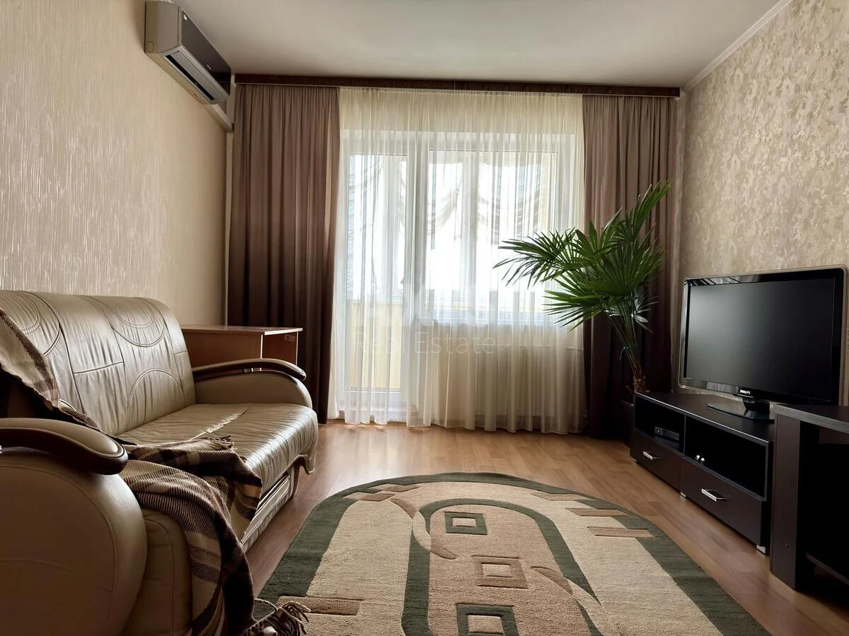2к квартира ул. Кошица Александра 7681722