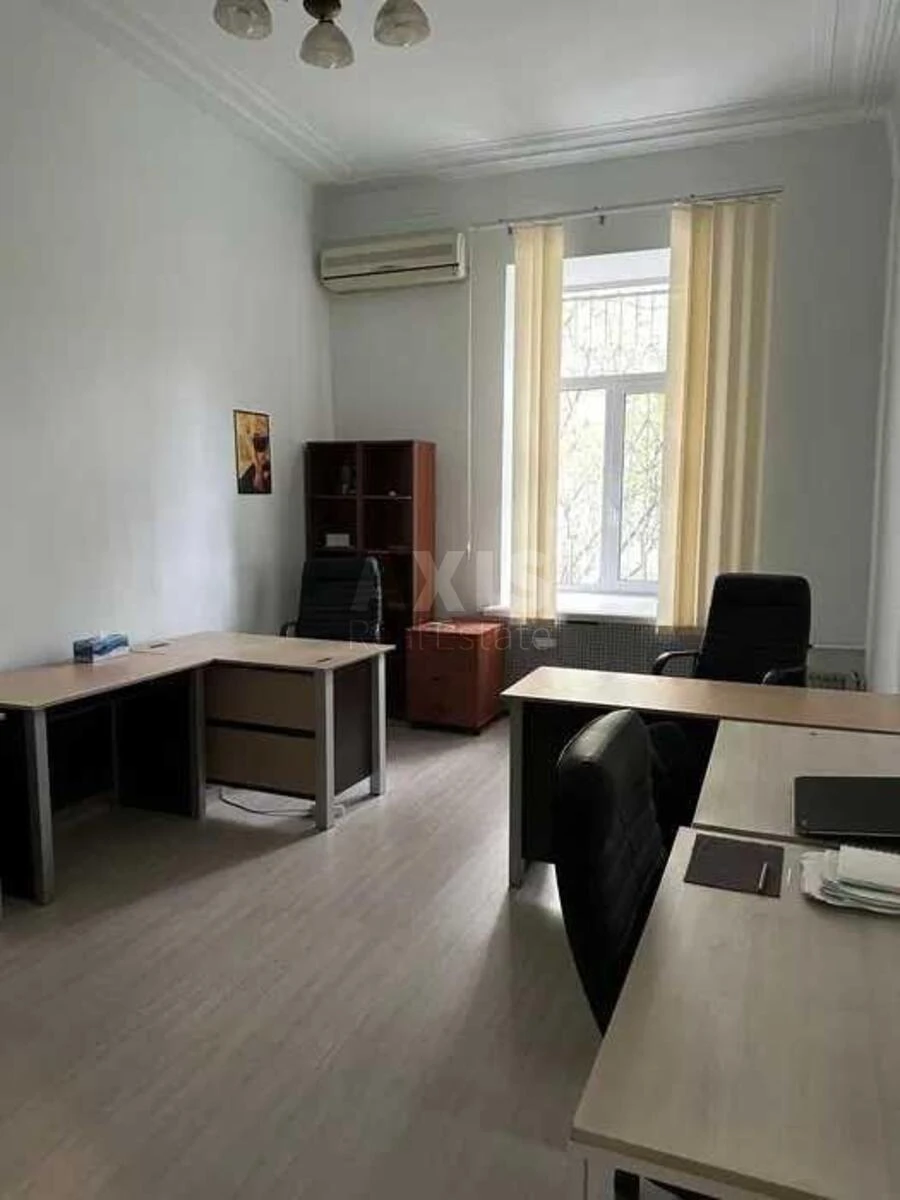 Office vul. Kamjenjeva Komandarma 4, 64m2635230