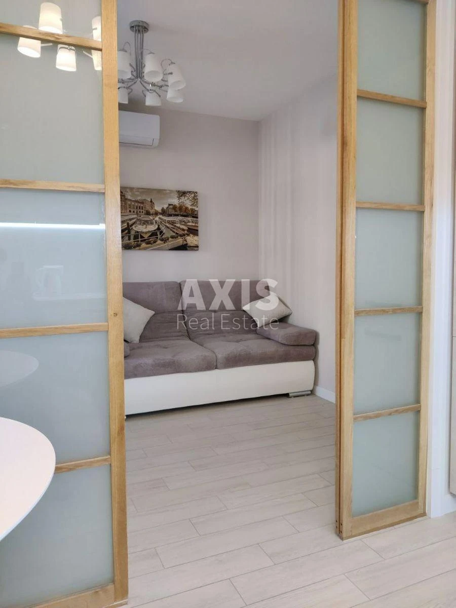 1k apartment vul. Glybochyc'ka 13570814