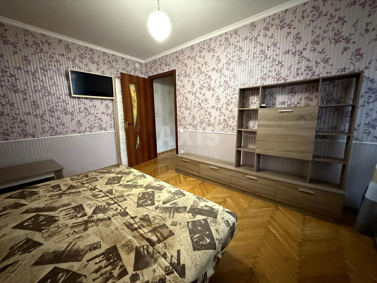 2к квартира ул. Михаила Омельяновича-Павленко 18/206383411