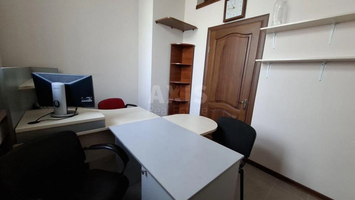 Офис ул. Строителей 34/1, 78м2689434