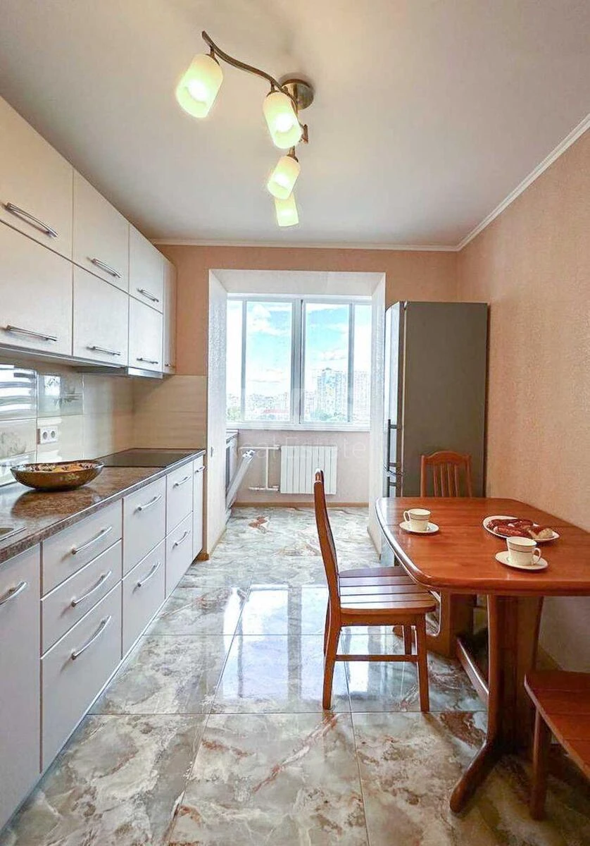 3k apartment vul. Dragomanova 31В692170
