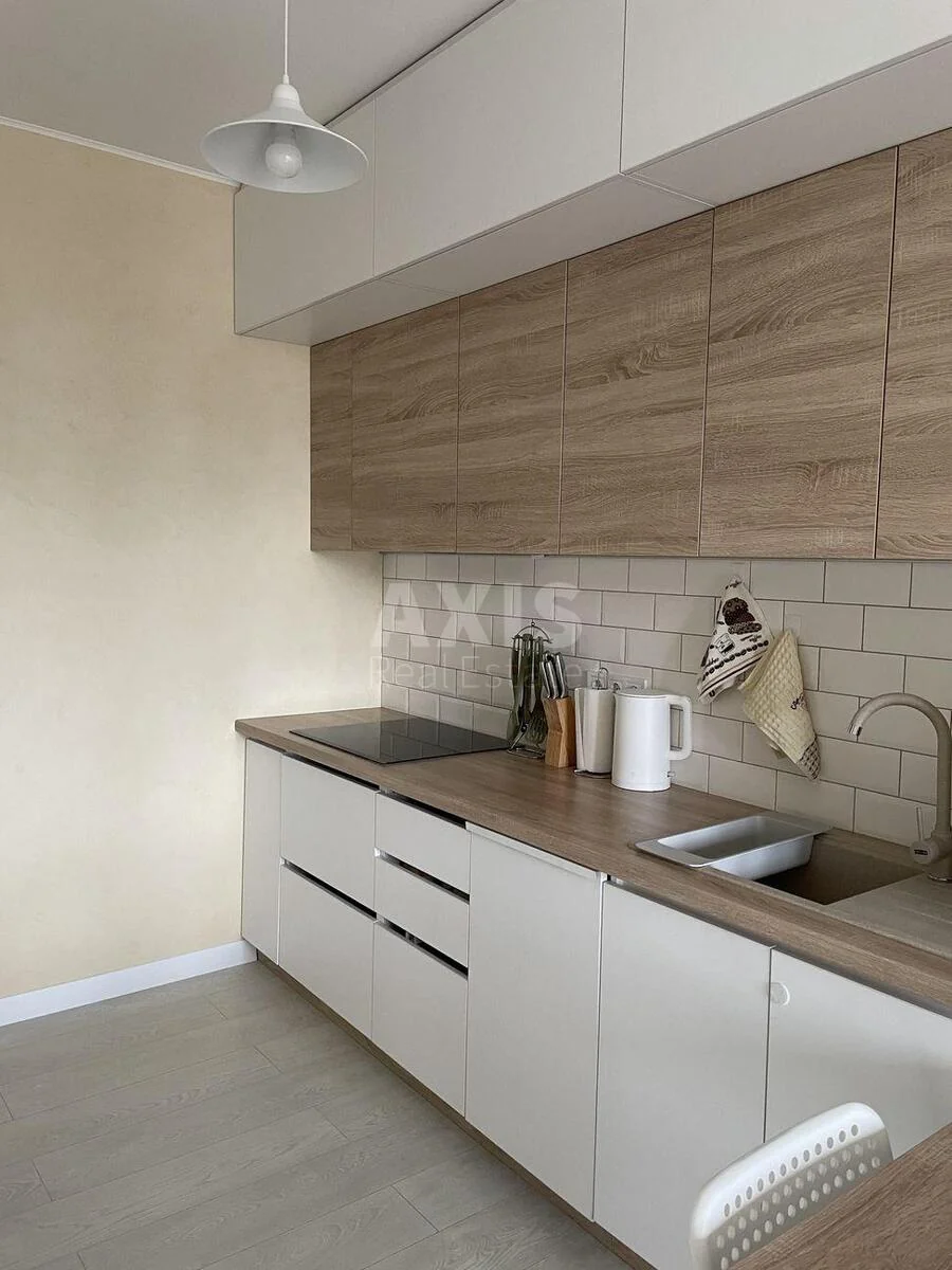 1k apartment nab. Dniprovs'ka 16Г