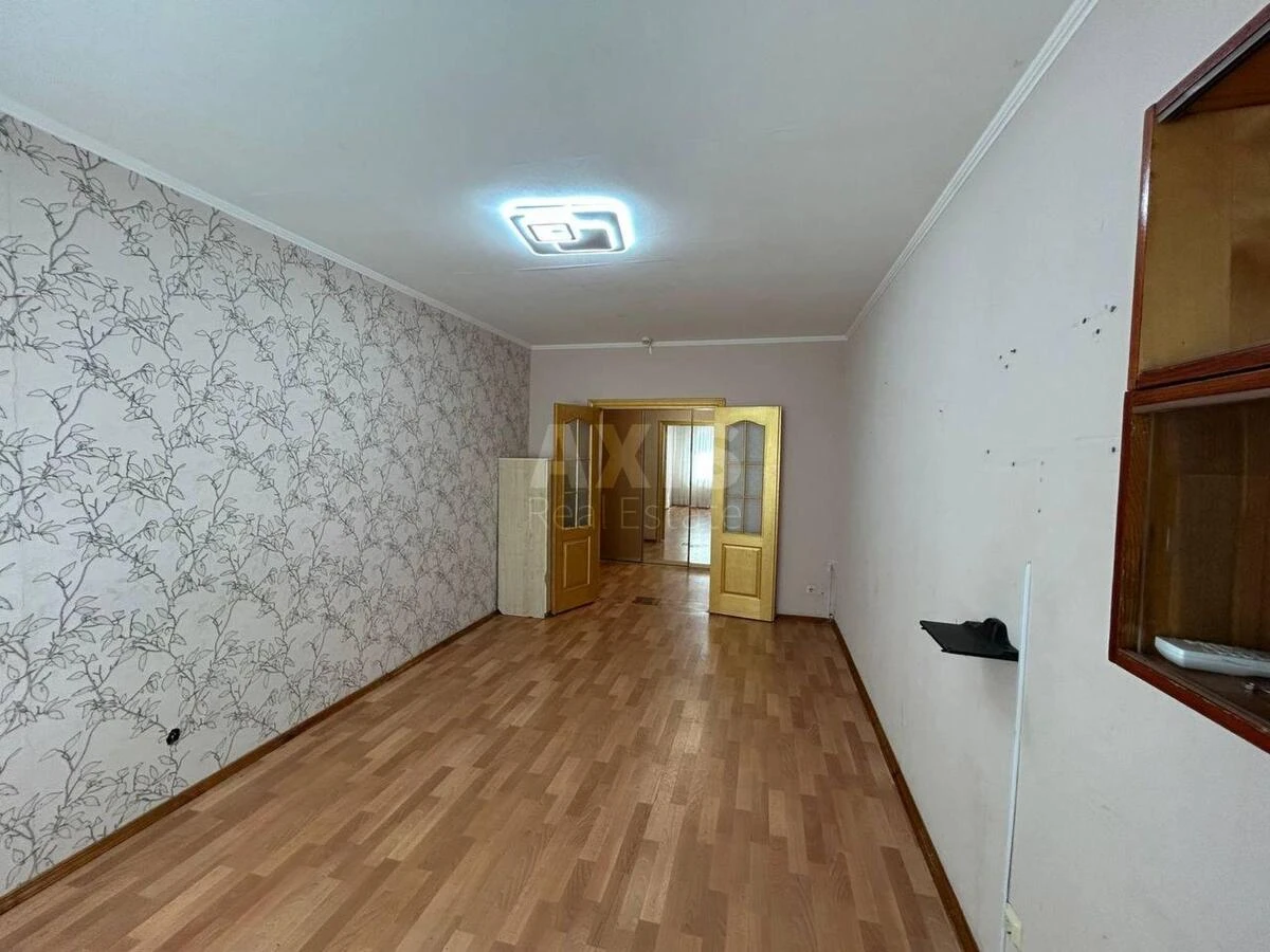 2к квартира ул. Милославская 12698551