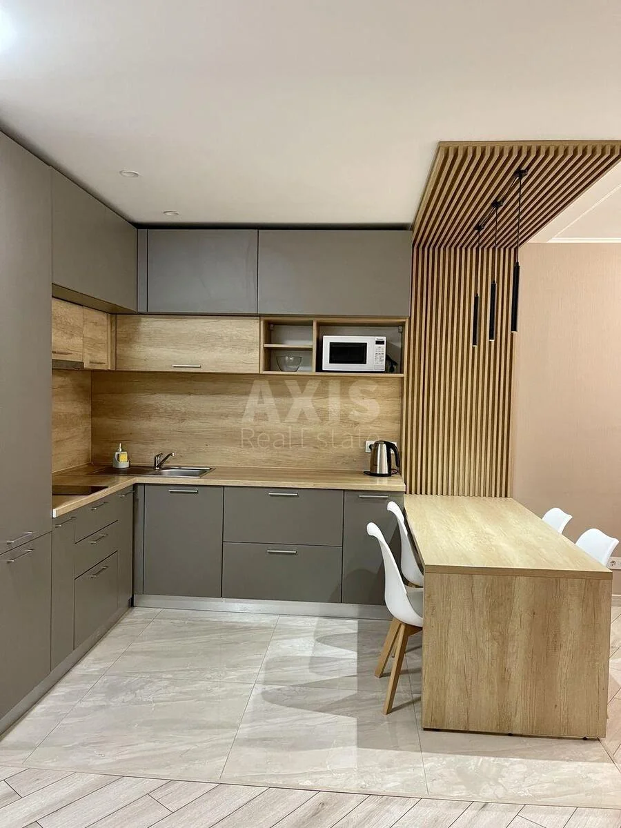 2k apartment vul. Lypkivs'kogo Vasylja Mytropolyta 16В